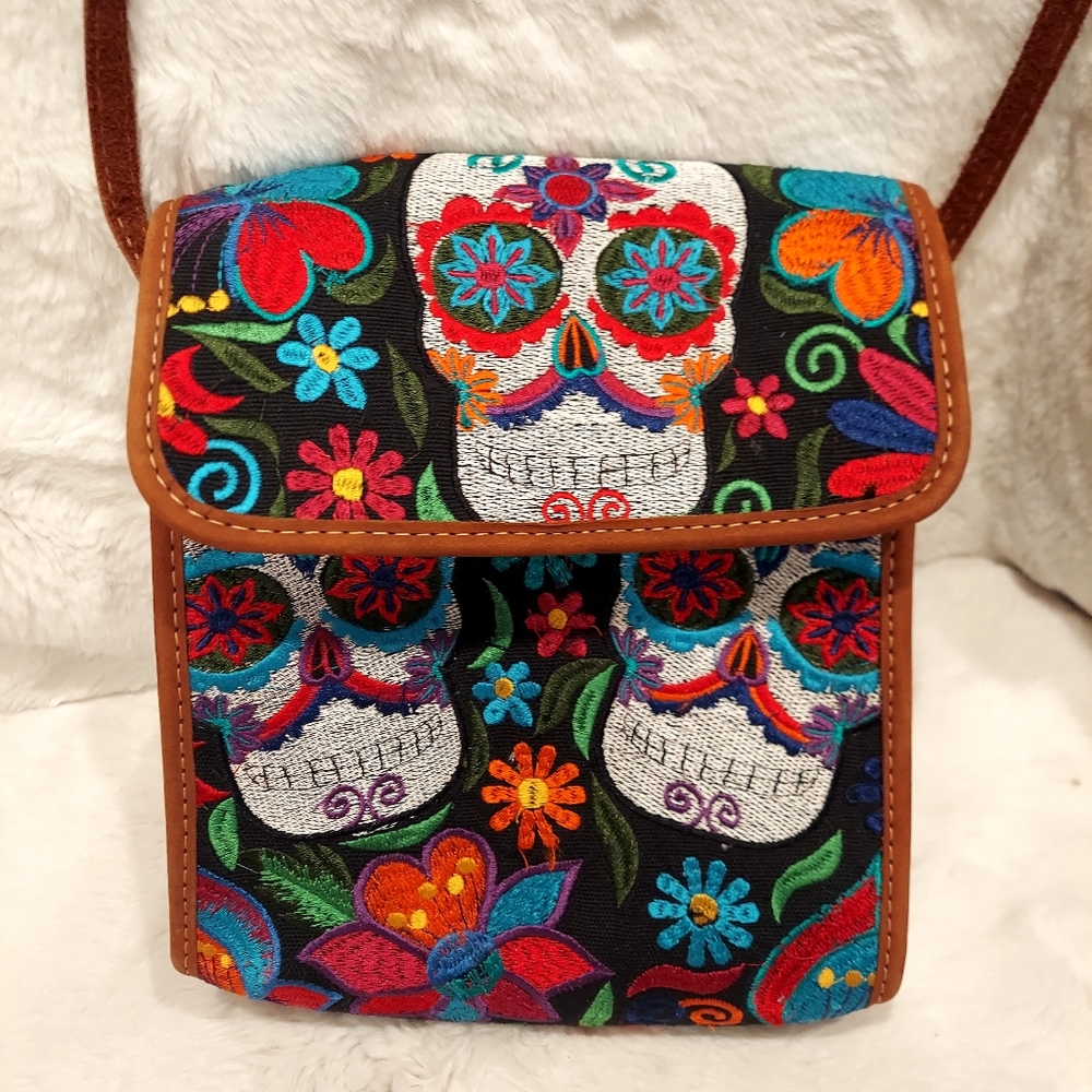 Skull leather crossbody bag